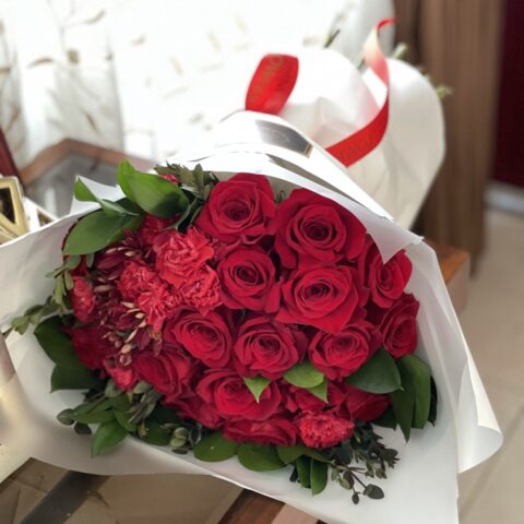 Ramo flores surtidas Rojas